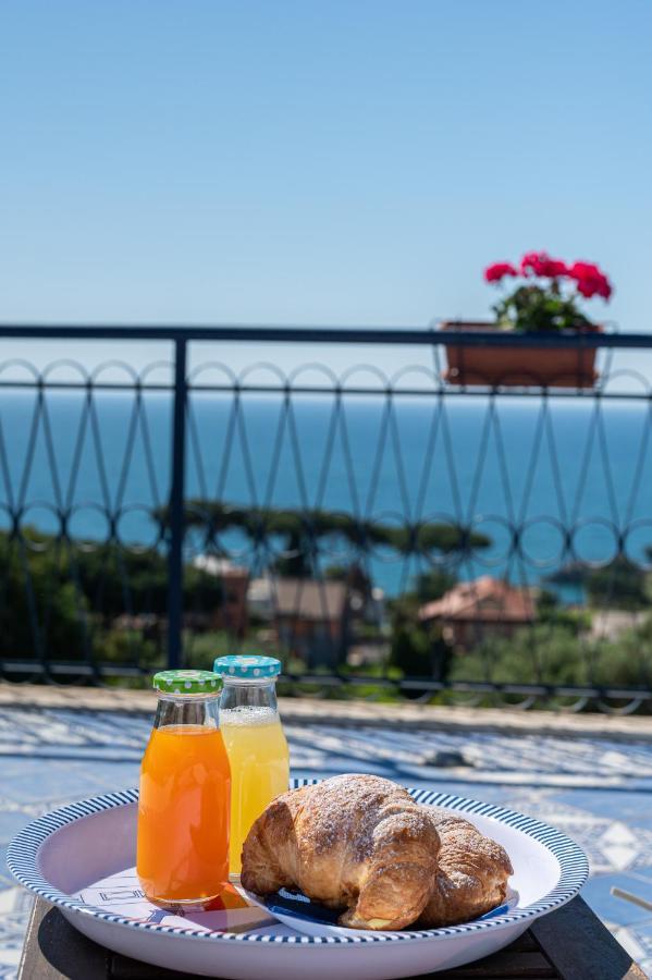 Bed and Breakfast Gli Archi Sul Mare Гаэта Экстерьер фото